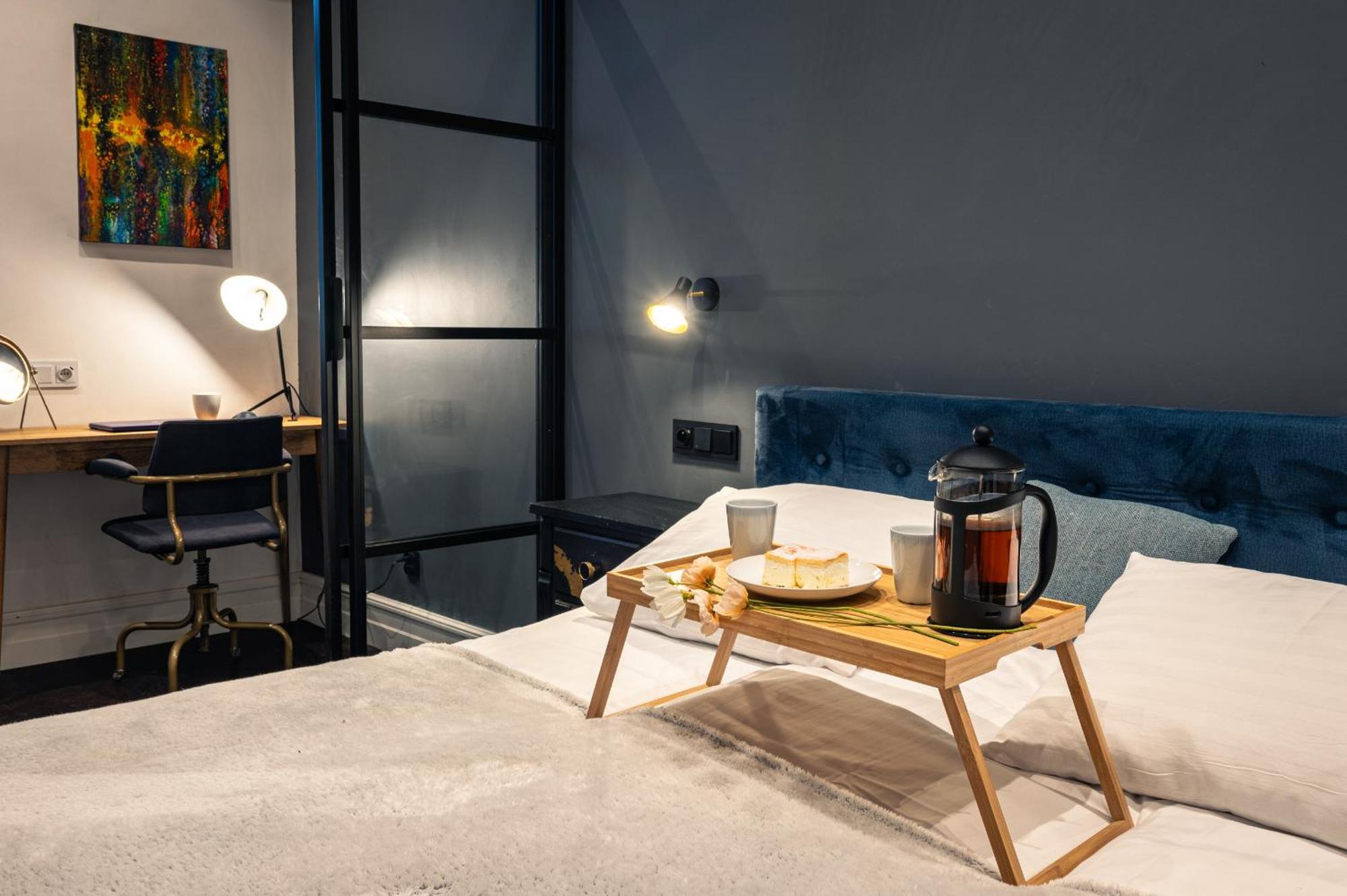 Dubois - 62m2, Workspace, Ac - By Rentujemy Apartment